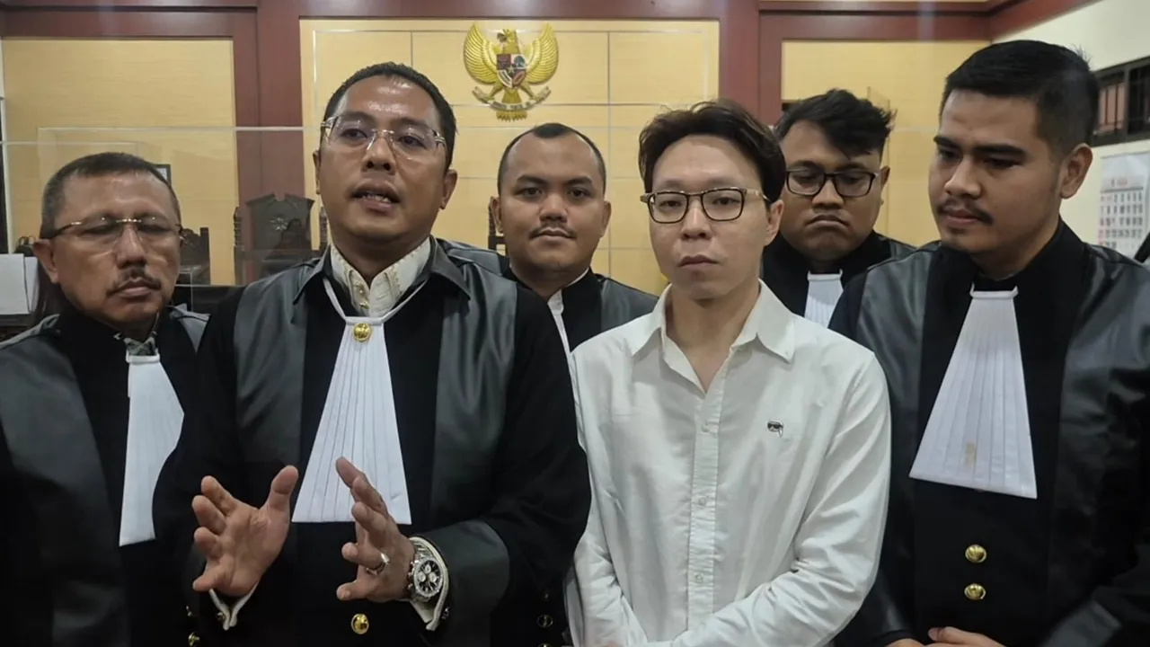 Fatigue After Waiting 10 Hours, Richard Lee's Trial is Postponed Again