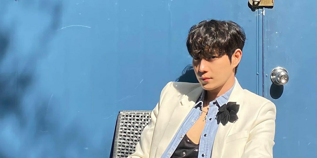 Kim Young Dae Does a Photoshoot with Three Brands at Once in Vogue Korea Magazine, Let's Take a Look at the Charm of the Handsome Actor!