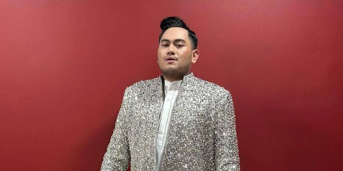 King Nassar Reveals the Secrets Behind His Always Viral Stage Performances