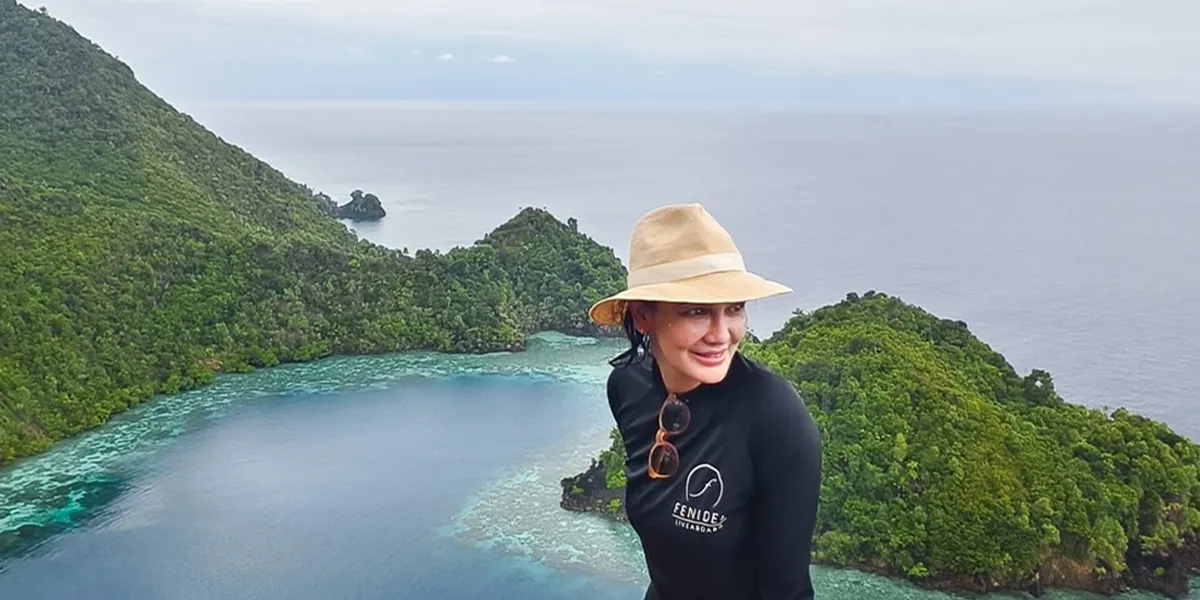 Holiday in Raja Ampat, Beautiful Luna Maya Showcases Body Goals