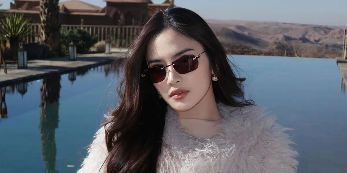 Mahalini Looks Beautiful in All-Fur Outfit, Her Aura Becomes Elegant Yet Expensive