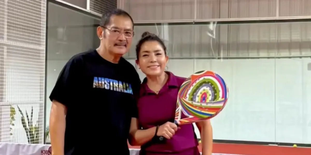 Mayangsari Enjoys Padel, Bambang Trihatmodjo Joins In