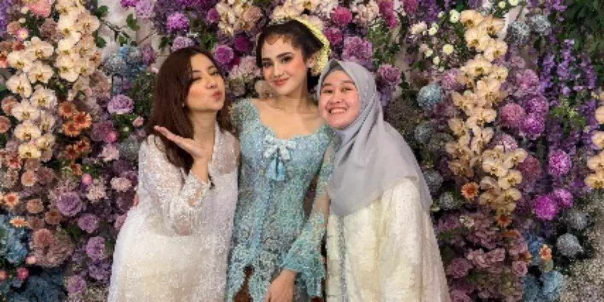  Rizkina Kakak Rizky Nazar Hadir di Siraman Syifa Hadju 