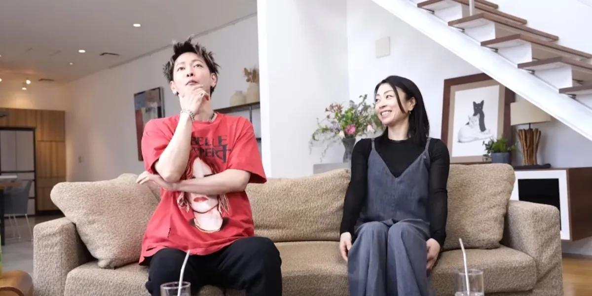 Unique Moment of Takeru Satoh and Hikaru Utada Hanging Out While Competing in Tetris