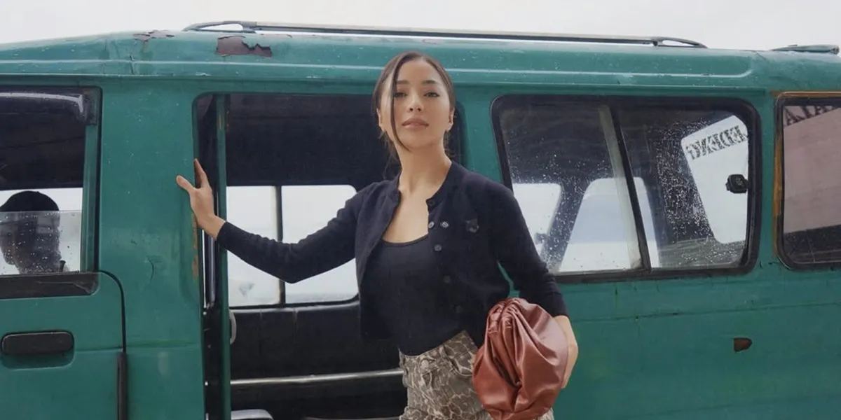 Nikita Willy Culinary Experience in Bandung, Taking Public Transport with Winona Willy