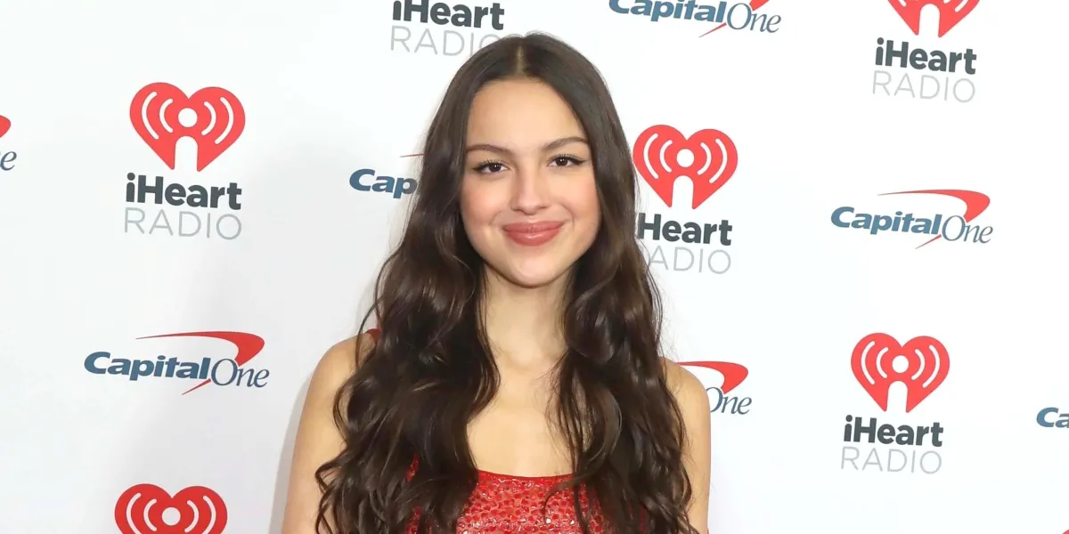 Olivia Rodrigo-Louis Partridge Reportedly Break Up After 2 Years of Dating