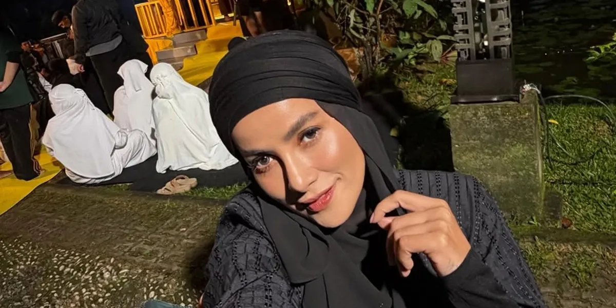 Olla Ramlan Wears a Hijab Again, Reveals Shooting Moment of WALID THE SERIES Session II