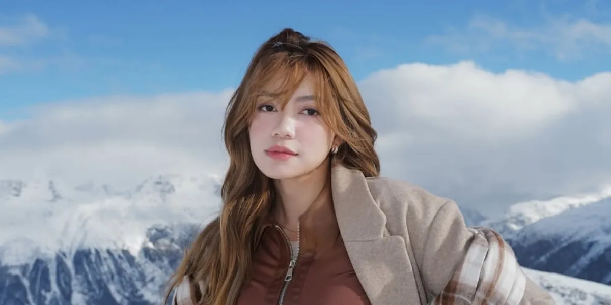 Regina Phoenix, the Bule Selebgram's Boyfriend Resembles F1 Racer Charles Leclerc