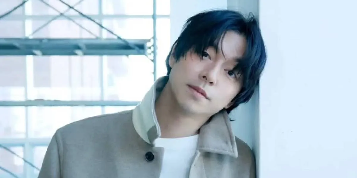  Photoshoot Terbaru Gong Yoo Bersama Majalah W Korea, Terlihat Muda dan Bikin Pangling  