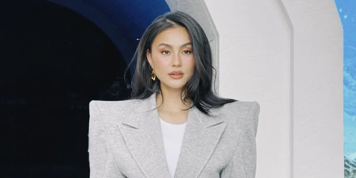 Agnez Mo's Debut in Dubai, Performing at Krazy Super Concert - Full of Energy