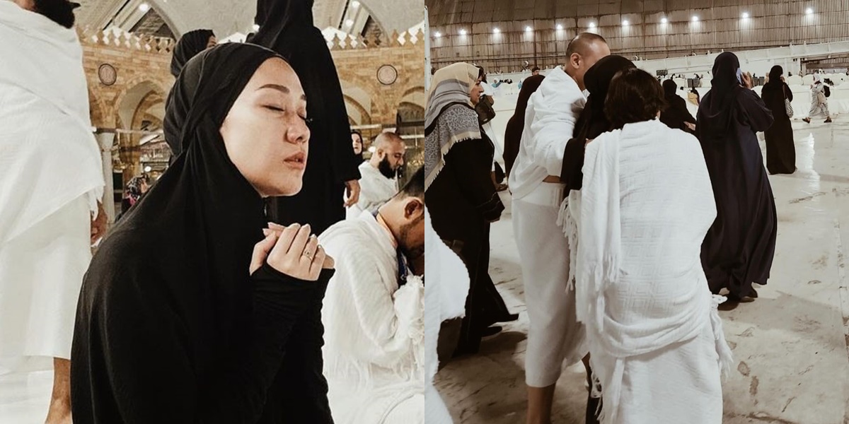 Portrait of Bunga Citra Lestari Performing Badal Umrah for Ashraf Sinclair, Crying Comforted by Tiko Aryawardhana