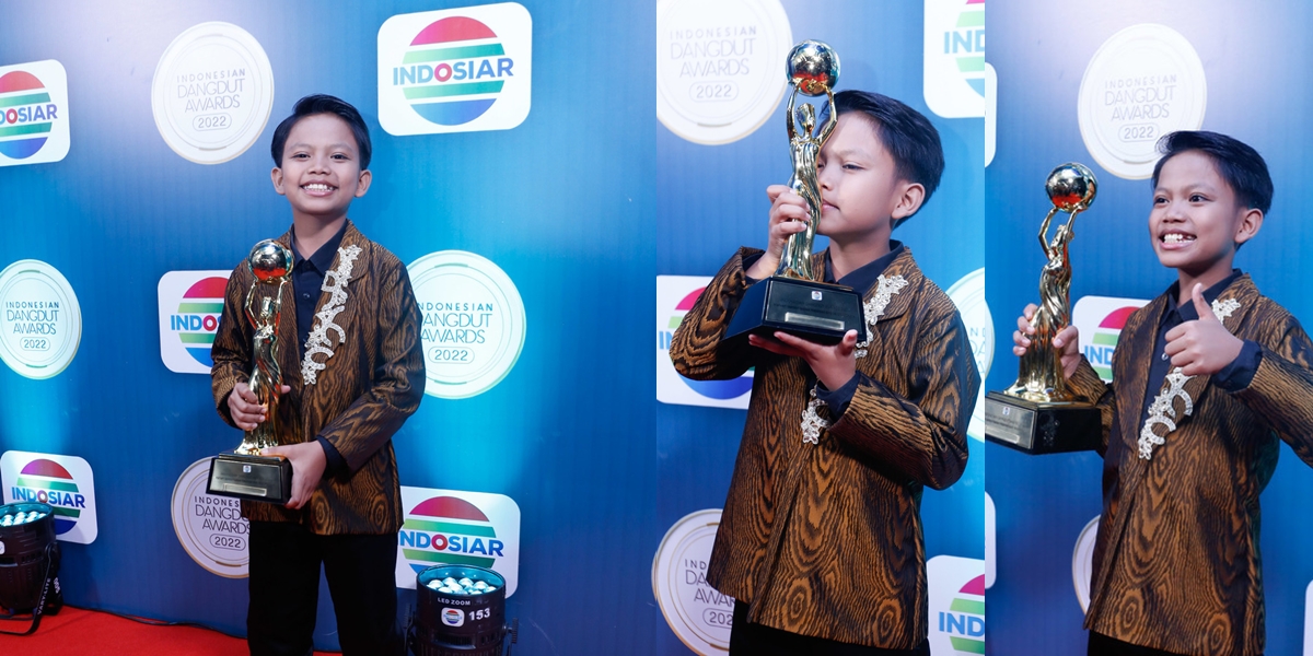 Portrait of Farel Prayoga's Victory at the Indonesian Dangdut Award 2022, Dedicate the Trophy to His Mother