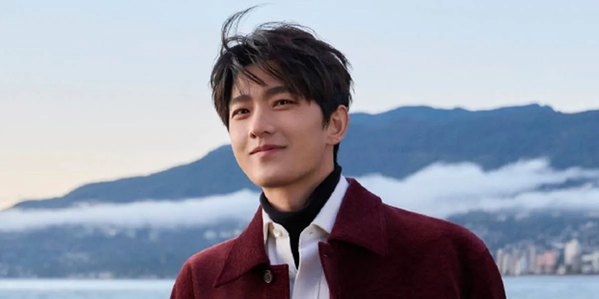 The Handsome Portrait of Yang Yang in Canada, His Visuals are Truly Outstanding