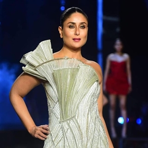 Kareena Kapoor's Portraits at Lakme 2021, First Appearance After Giving Birth to Second Child - Harvesting Indian Netizens' Criticism