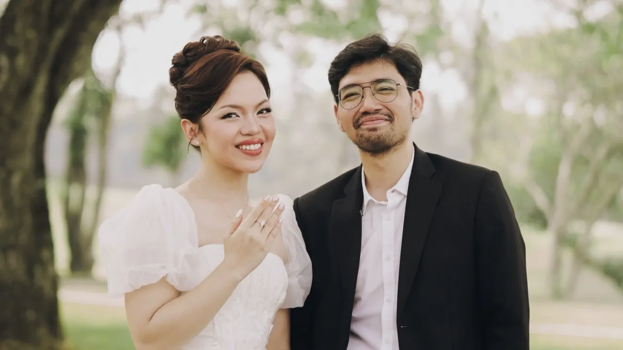 Portrait of Naila MCD Being Proposed to by Dhafa Thamrin, There’s a Unique Story Behind It!