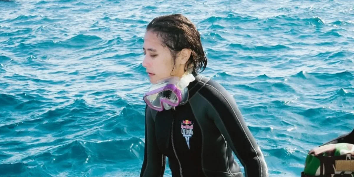Prilly Latuconsina's Portrait as a Rescue Diver for the Red Bull Cliff Diving Competition