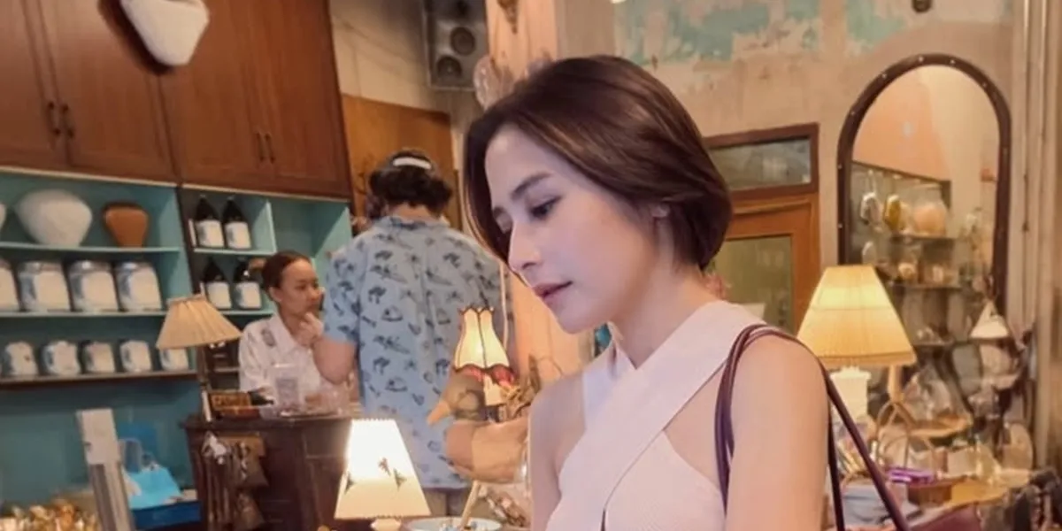 Portrait of Prilly Latuconsina's Vacation in Thailand, Extremely Beautiful