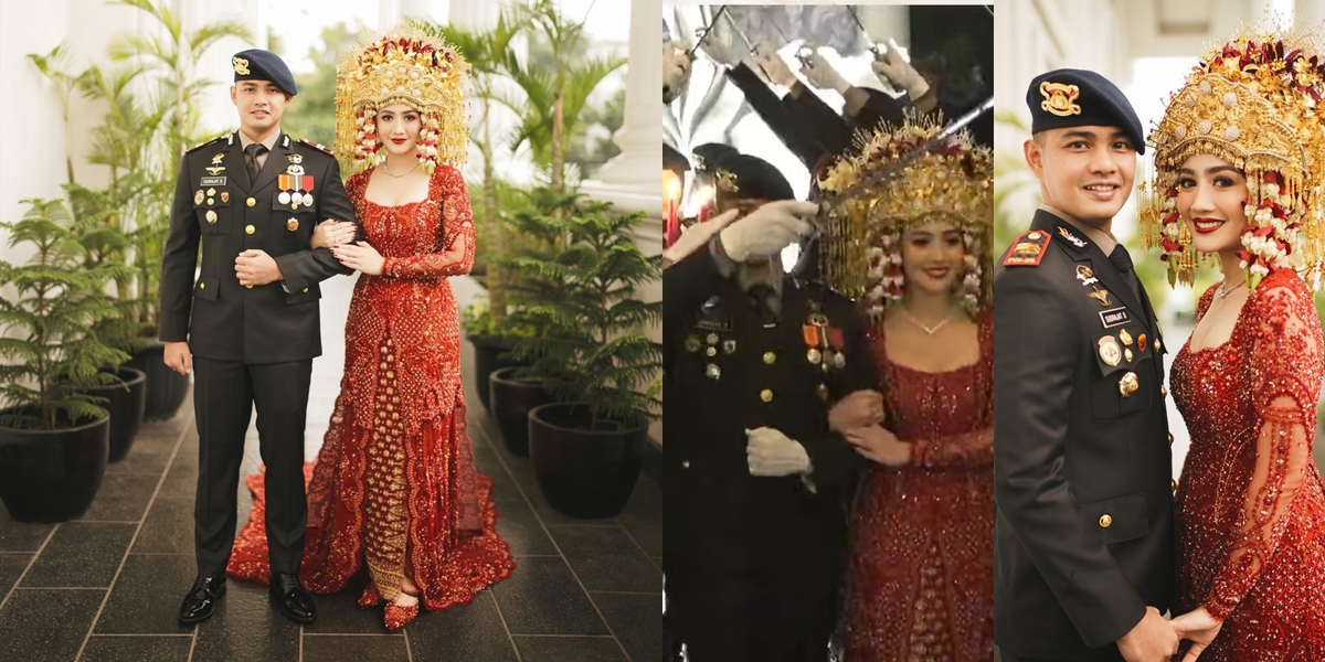 Portrait of the Sword Ceremony at the Wedding of Febby Rastanty - Drajad Djumantara, Solemn - The Beautiful Bride Wears Palembang Custom