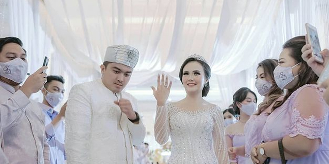 Portrait of Sarah Gibson's Celebrity Wedding Reception, Luxurious - Attended by Anies Baswedan