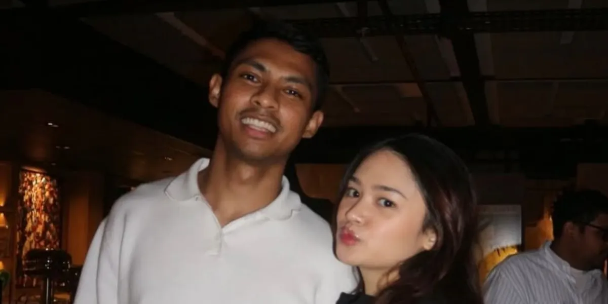 Portrait of Tiara Savitri with Her Boyfriend That Rarely Gets Spotlighted