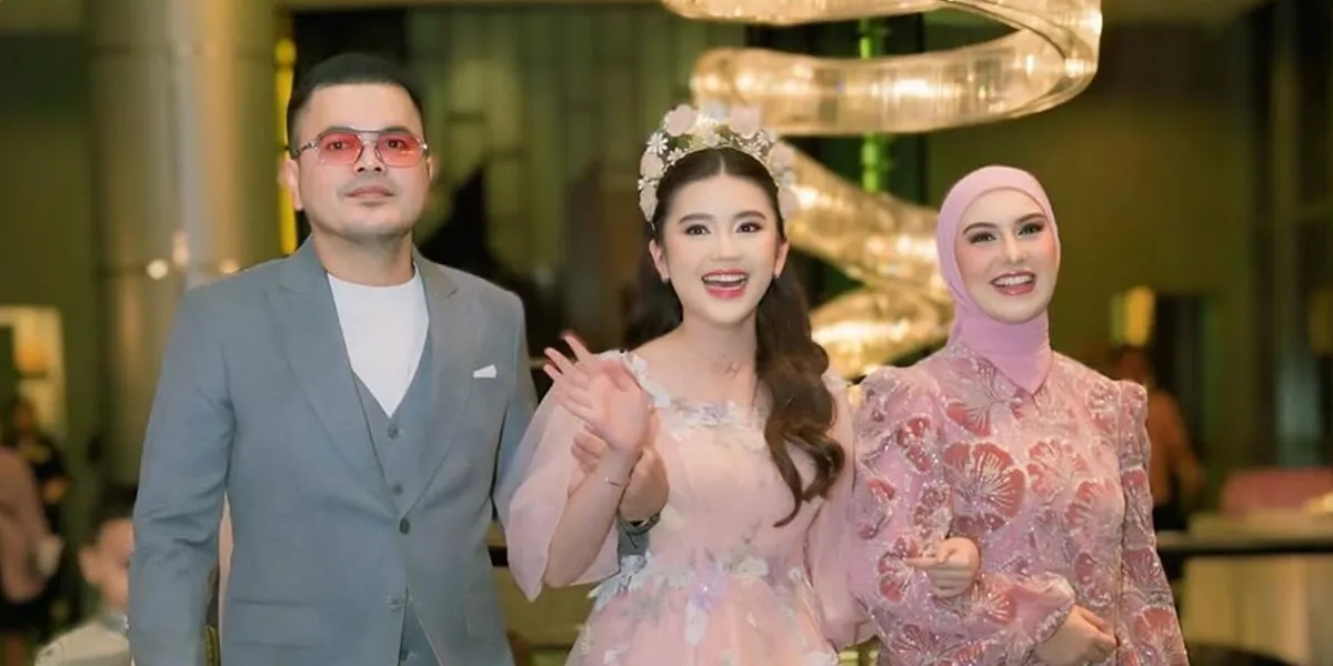 Portrait of Hassya's Birthday, Haldy Sabri's Child, Thanking Irish Bella