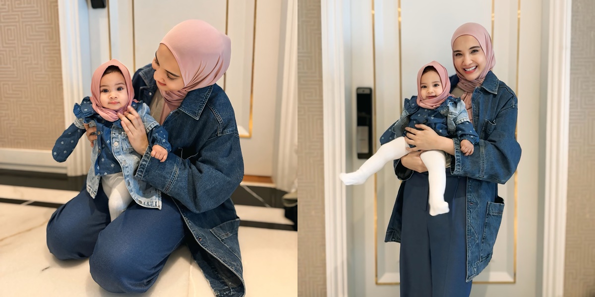 Portrait of Zaskia Sungkar with her Adorable Twin Baby Humaira, The Little One is Cute When Laughing