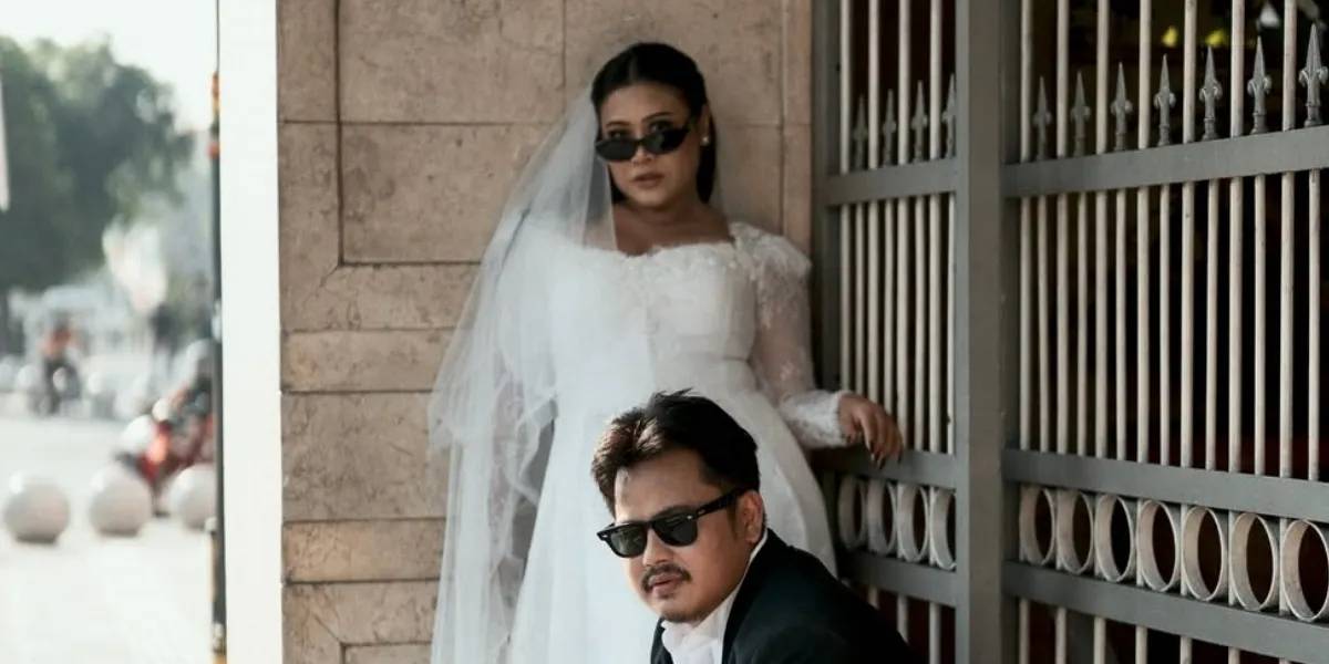 Prewedding Boiyen in Yogyakarta with Her Lover, Bringing a Unique Concept!