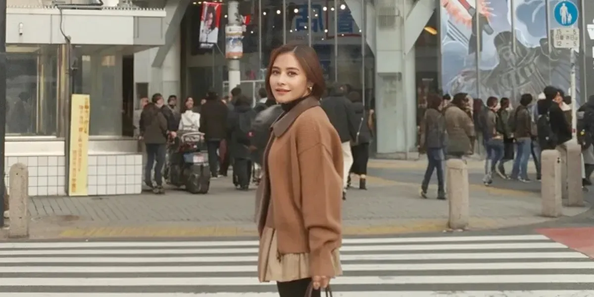 Prilly Latuconsina and Omara Esteghlal Year-End Vacation in Japan