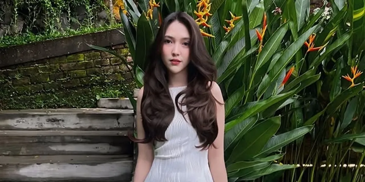 Profile of Isabella Viandra: Biodata, Religion, and Career of Marshanda's Half-Sister