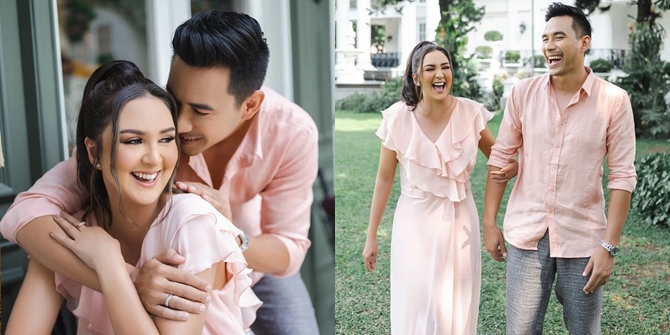 Celebrate 15 Years of Marriage, Here's Donna Agnesia and Darius Sinathrya's Photoshoot Showcasing Affection in Matching Outfits