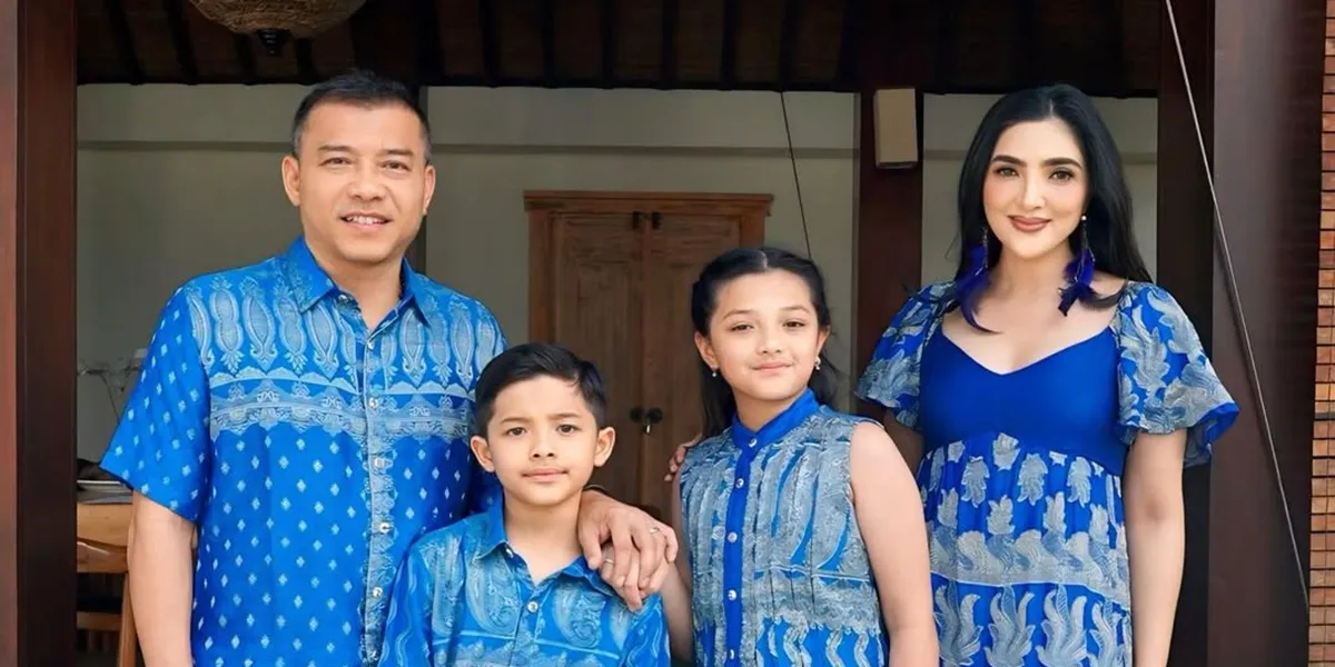 Anang Hermansyah and Ashanty's Reaction to Watching Their Son Compete in Taekwondo, Yelling with Excitement