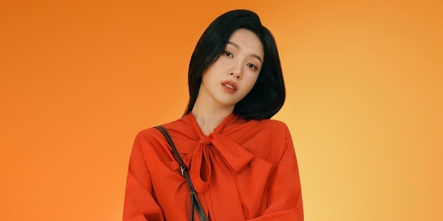 Sexy Dynamite, Let's Take a Peek at Joy Red Velvet's Fashion Style in Red Outfits