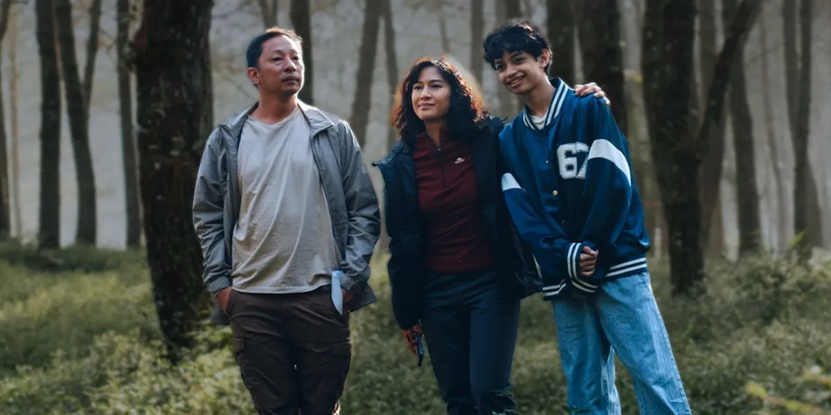 Synopsis of 'TOMORROW WITHOUT A MOTHER', Ringgo Agus Rahman & Ali Fikry Meet Dian Sastrowardoyo in AI Form