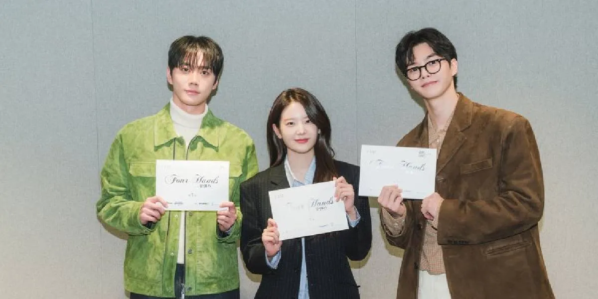 Song Kang, Lee Jun Young, and Jang Gyuri Start Script Reading for the Drama FOUR HANDS