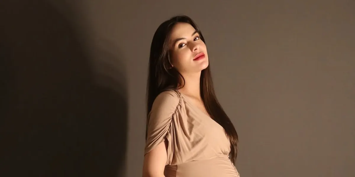 Steffi Zamora Shares Last Selfie Before Giving Birth, Looks Naturally Beautiful