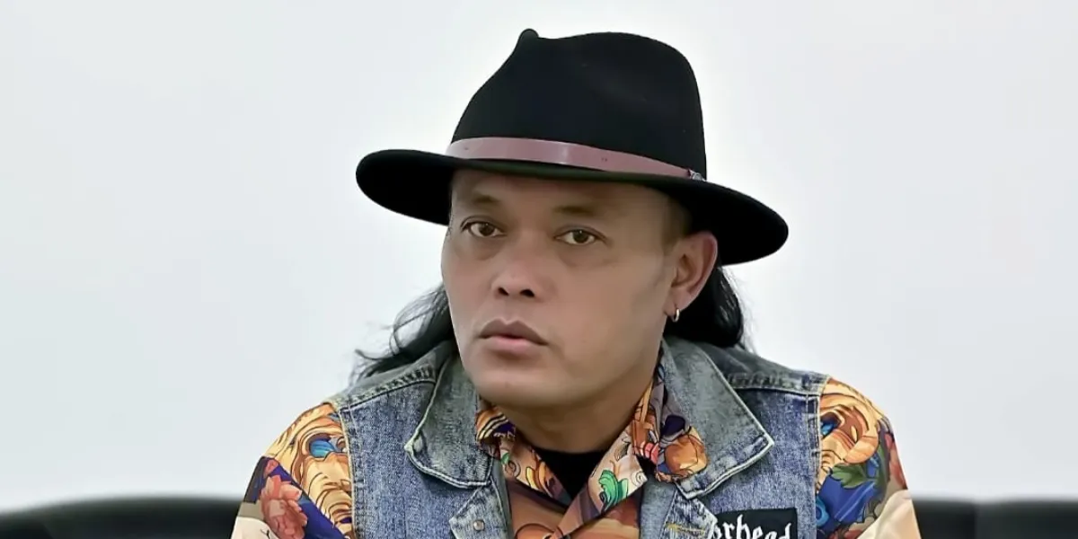 Sule Denies Rumors of Forgetting Adzam, Still Regularly Video Calling and Just Met