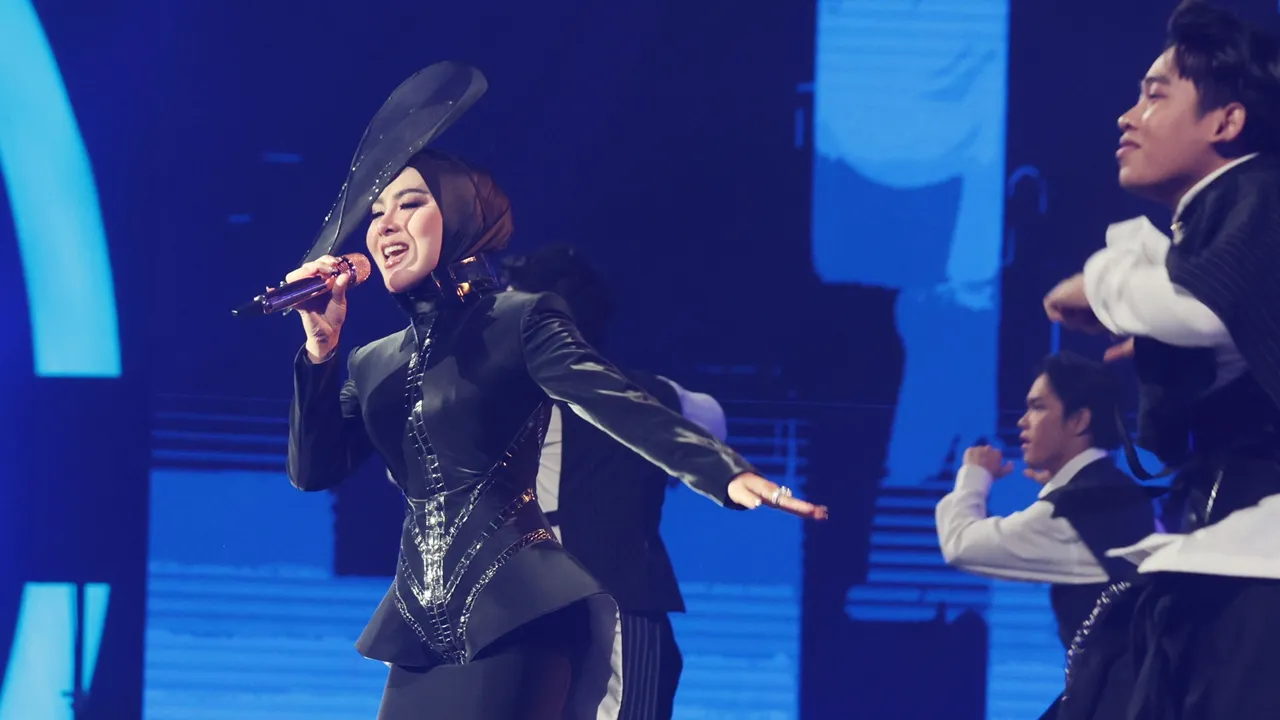 Syahrini Comeback di HUT SCTV 36 Setelah 6 Tahun Vakum, Perdana Pakai Heels Lagi