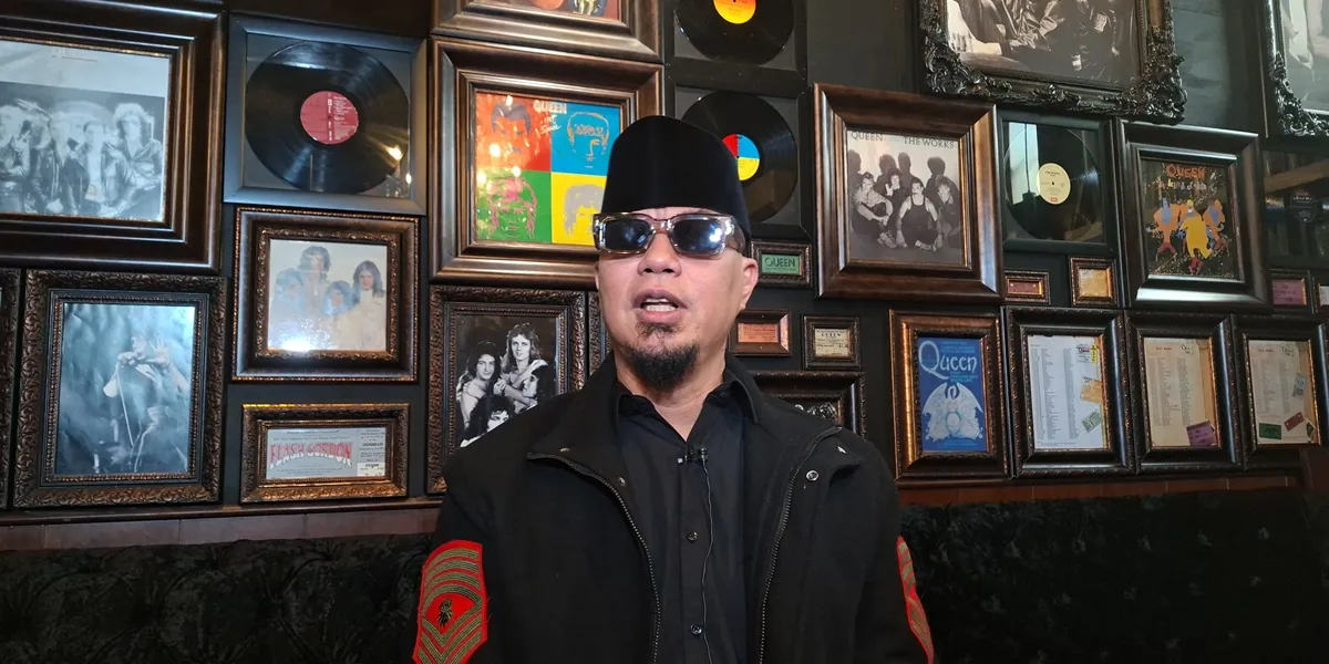 Not Present in Bali, Ahmad Dhani Emphasizes Fed Up with Maia Estianty