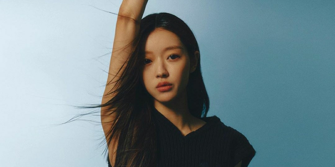 Looking Beautiful and Stunning, Here's YooA Oh My Girl's Portraits in 1st Look Korea Magazine