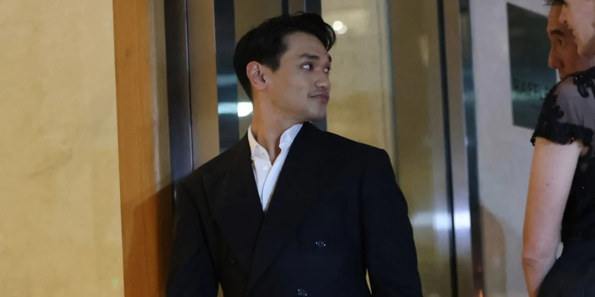 Inspired by Chrisye, Afgan Blends R&B and Orchestra in Solo Concert