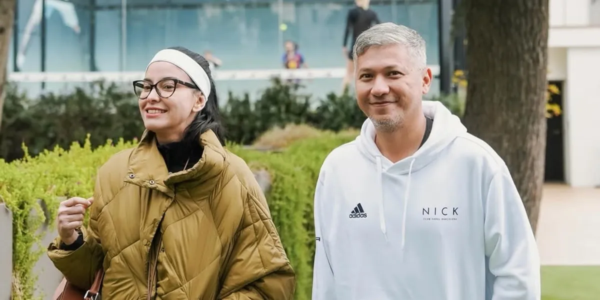 Stuck in Paris, Gading Marten and Medina Dina Can't Return Due to Iran-US Conflict