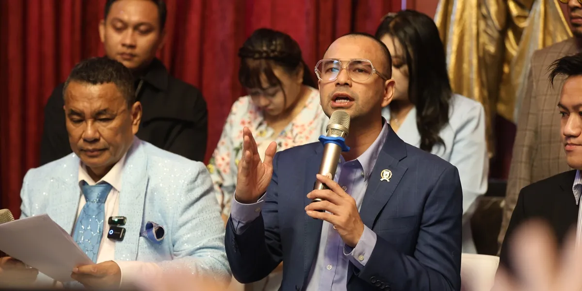 Revealed! Chat Evidence States Raffi Ahmad Rejected Free iPhone Offer from Blueray