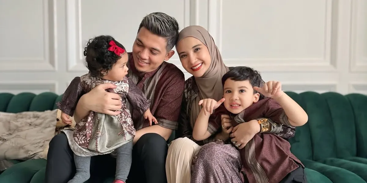 Ukkasya is Happy to Have a Sibling, Already Starting to Chat and Kiss Zaskia Sungkar's Belly