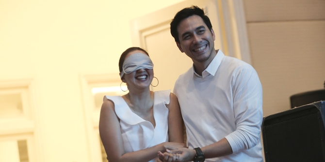 40th Birthday, Donna Agnesia Receives Surprise Party from Husband