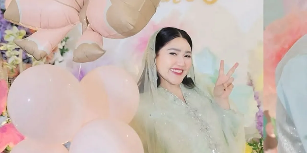 Via Vallen Holds a Thanksgiving and Gender Reveal for Her Second Pregnancy