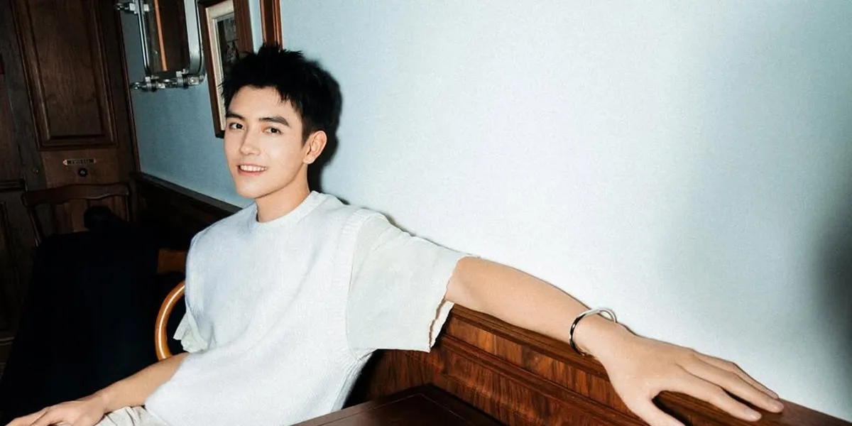 Unbelievable Visuals and Strong Aura, These 10 Chinese Actors Prove to be Irresistible Charms