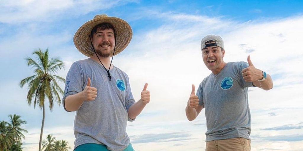 Let's Take a Look at 7 Portraits of Mark Rober, the YouTuber Who is Raising Funds Worth 426 Billion Rupiah with MrBeast! To Clean the Ocean from Trash!