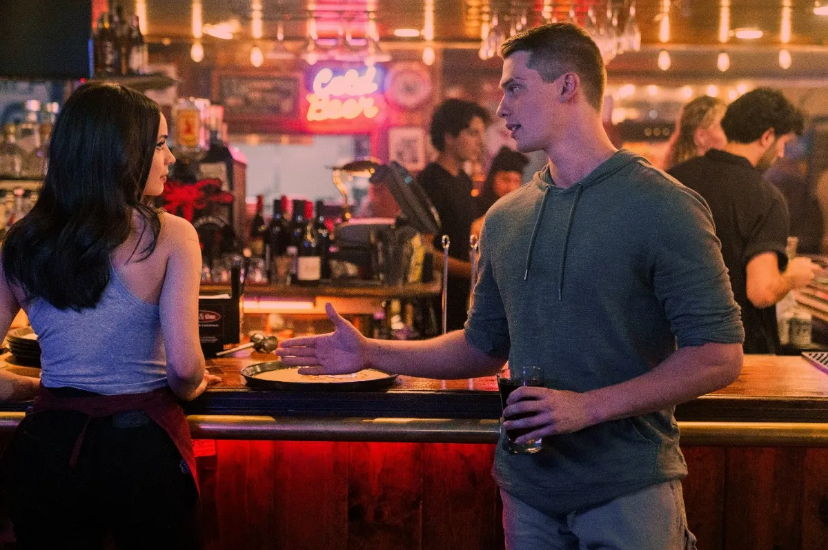 Pertemuan Pertama Luke dan Cassie