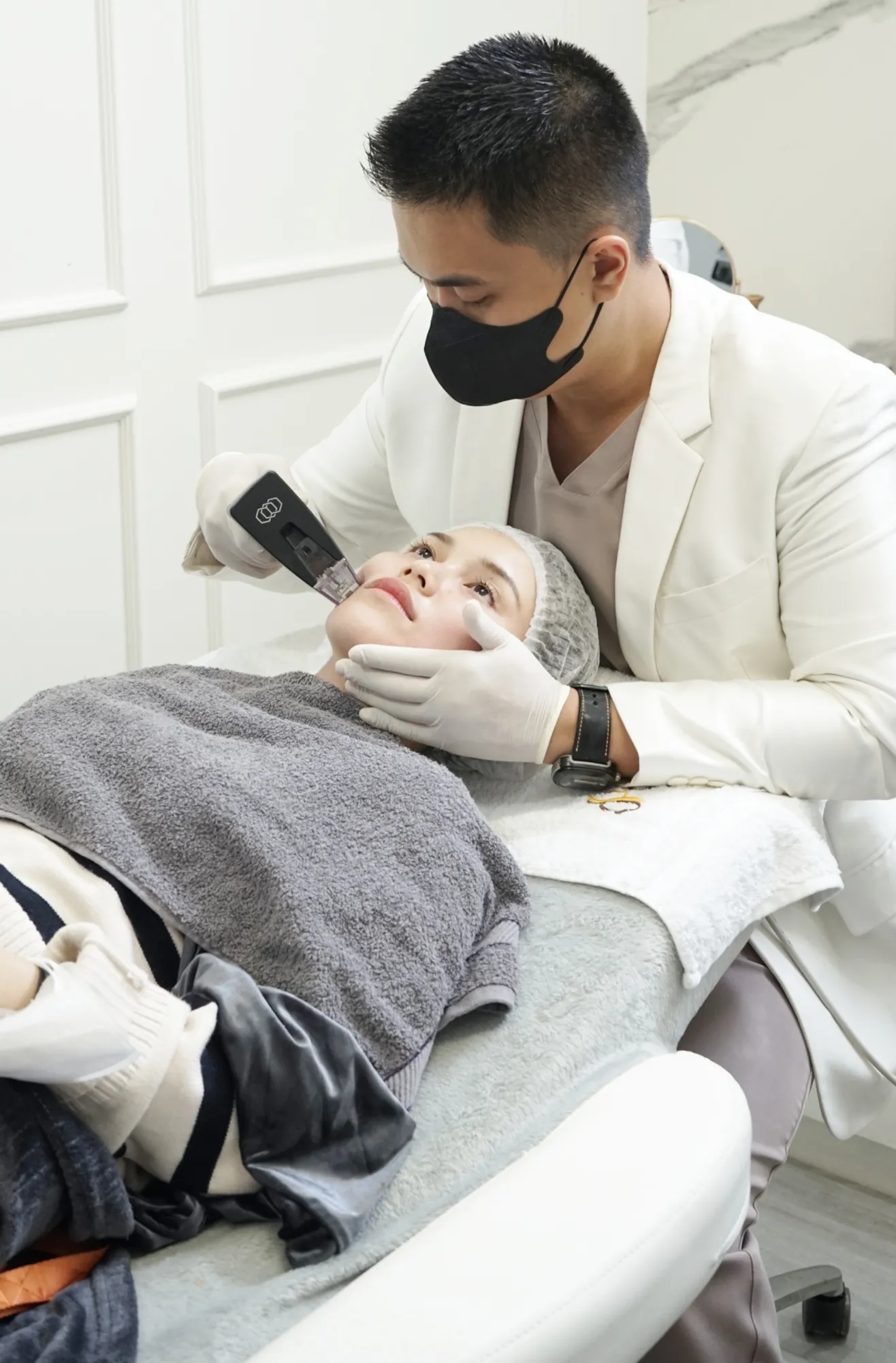 Biaya perawatan wajah Ayu Ting Ting fantastis. (credit: Kapanlagi.com/Fikri Alfi Rosyadi)