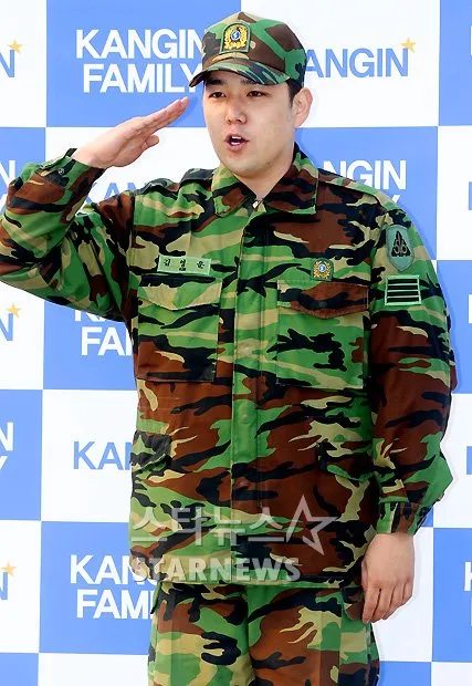 Kangin ketika keluar dari wajib militer tiga tahun lalu © StarNews